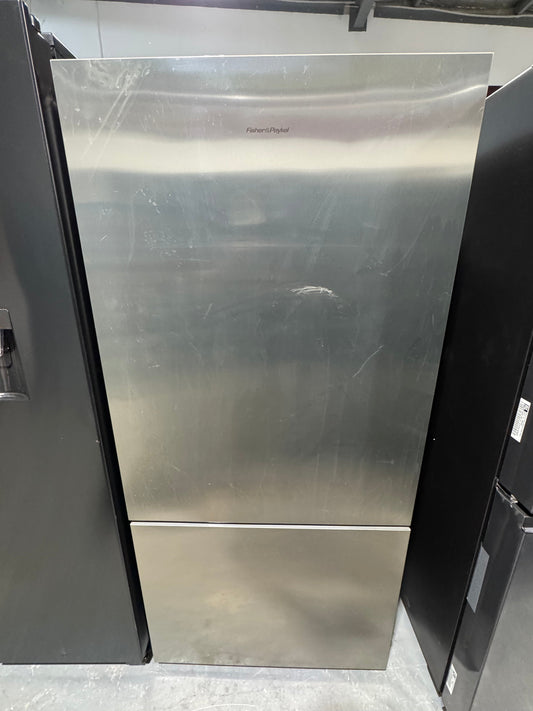 Refurbished fisher and Paykel 519 litres fridge freezer | PERTH