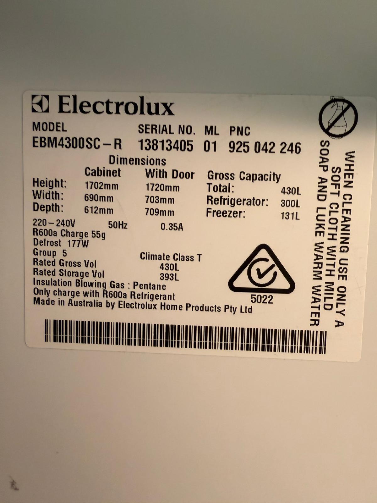 Refurbished Electrolux 430 L fridge freezer | BRISBANE