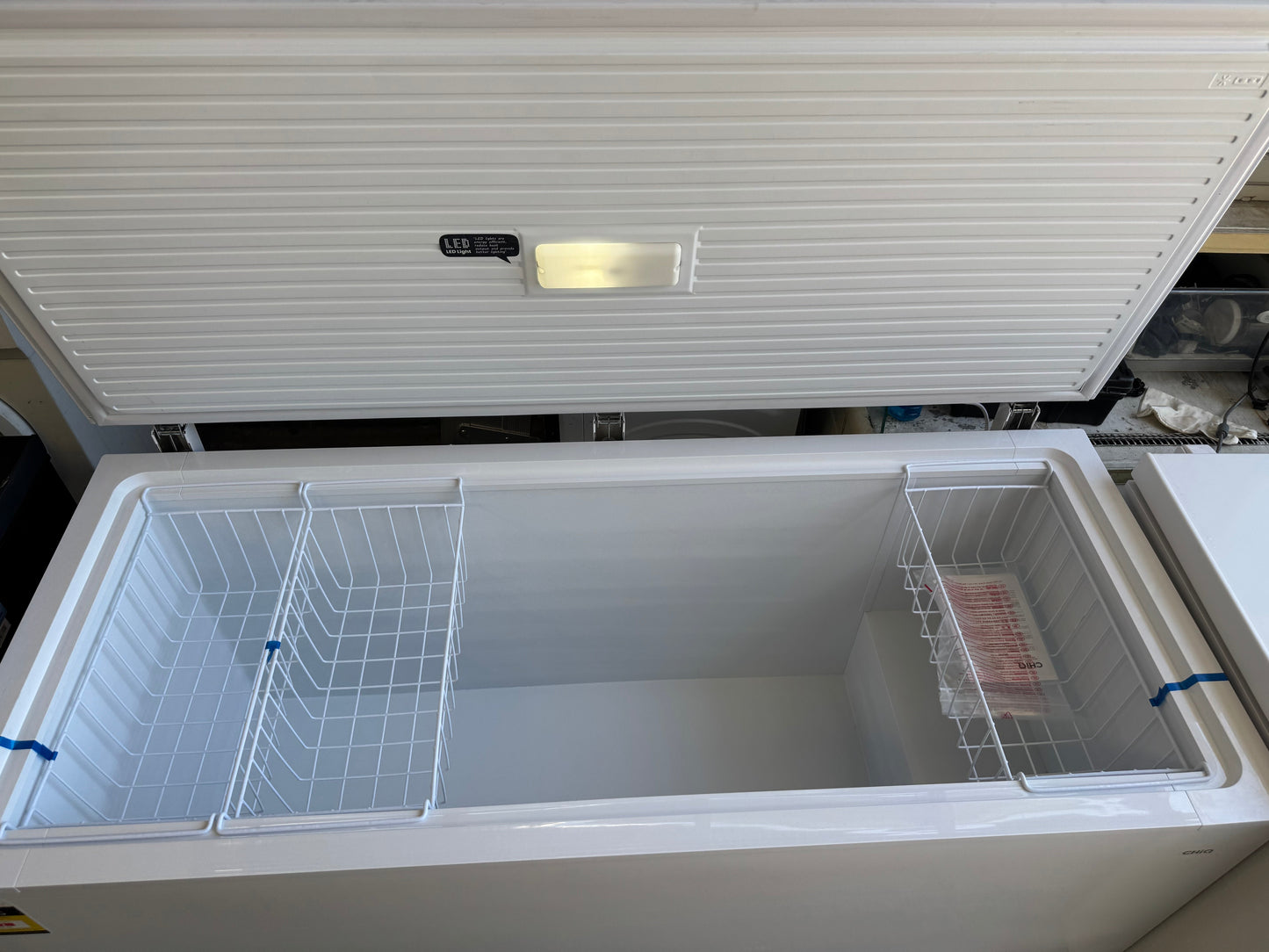 Factory Seconds ChiQ White Hybrid Chest Freezer - 500L CCF500W5E | SYDNEY