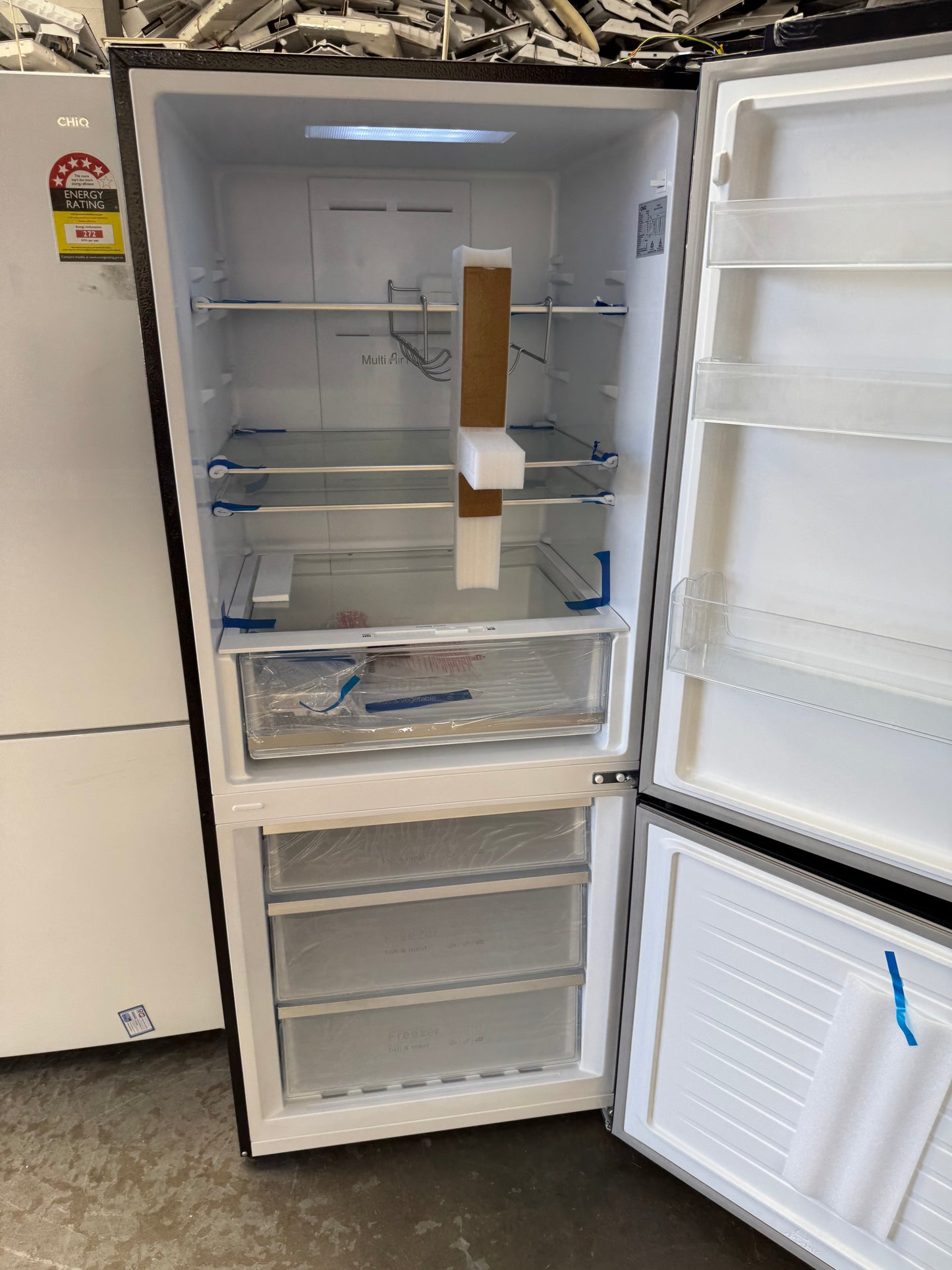 Factory Seconds CHiQ 396L Bottom Mount
Refrigerator CBM393NB3 | SYDNEY