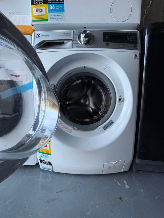 Electrolux 8.5kg Front Loader washing machine | BRISBANE