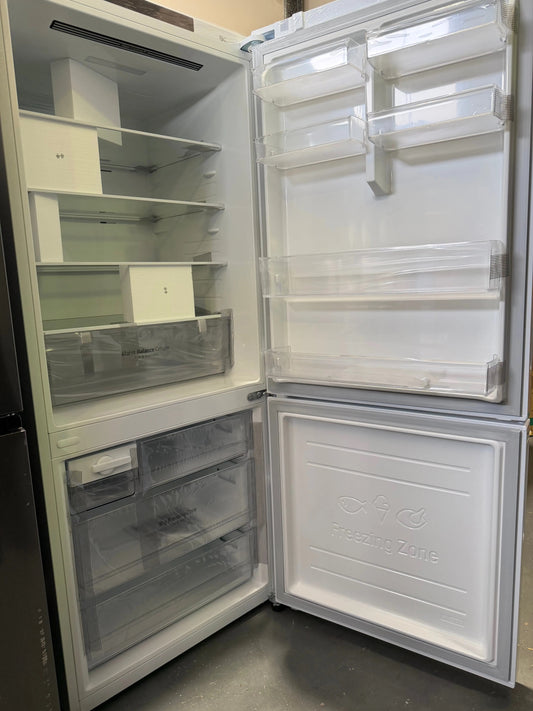 Factory Second LG 420L Bottom Mount Fridge Freezer | BRISBANE