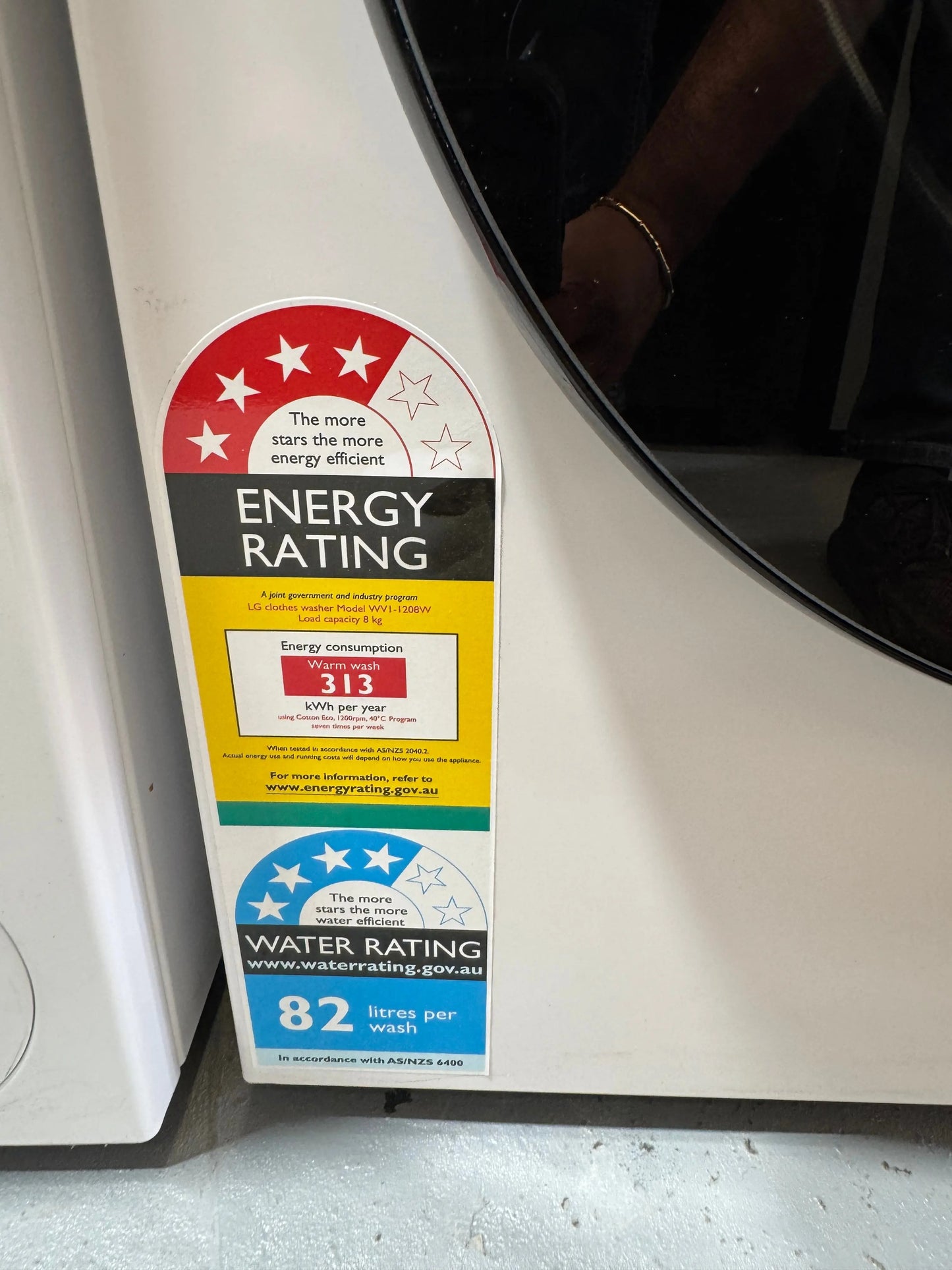 Factory Seconds LG 8kg Front Load Washing Machine WV1-1208W | SYDNEY