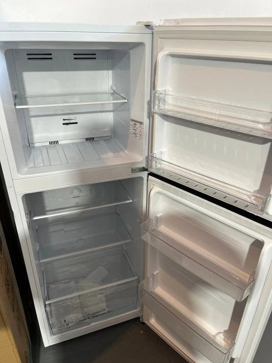 Factory second Hisense 205L fridge freezer | ALEXANDRIA