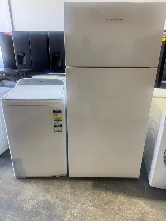 Fisher&Paykel 8kgs washing machine and Fisher&Paykel 517L fridge freezer | PERTH
