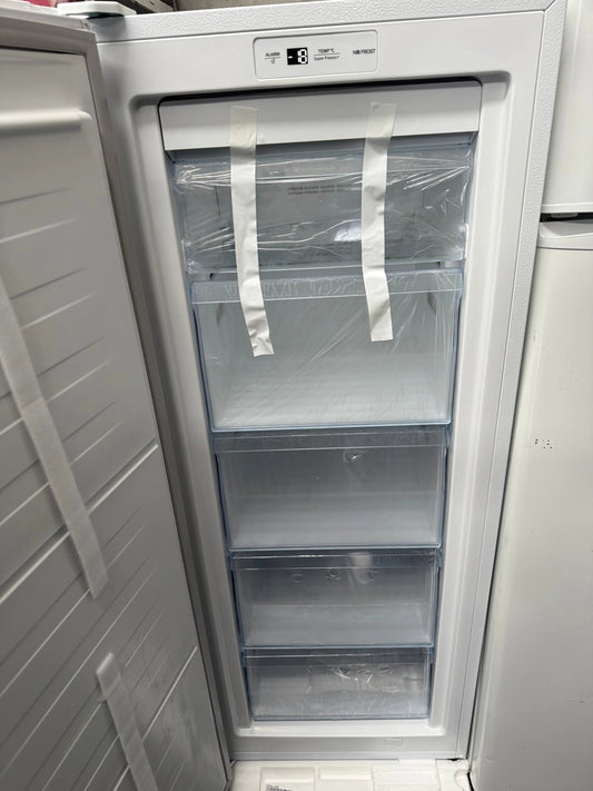 Hisense 155L Upright Freezer – Factory Seconds | HRVF155 | MELBOURNE