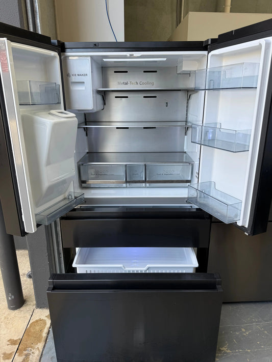 Hisense 560L French Door Fridge – Refurbished | HRFD560BW (Black Finish) | MELBOURNE