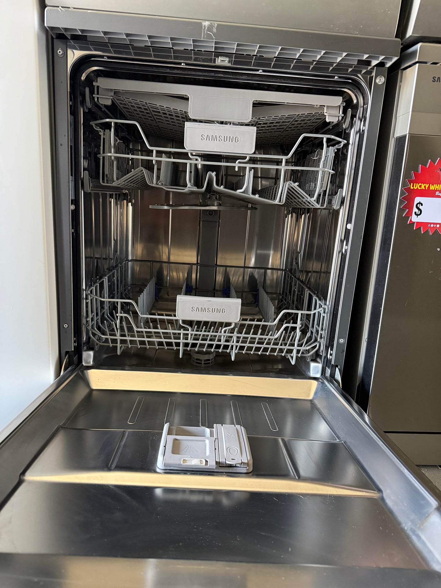 Refurbished Samsung 14 Place Setting Dishwasher | BRISBANE