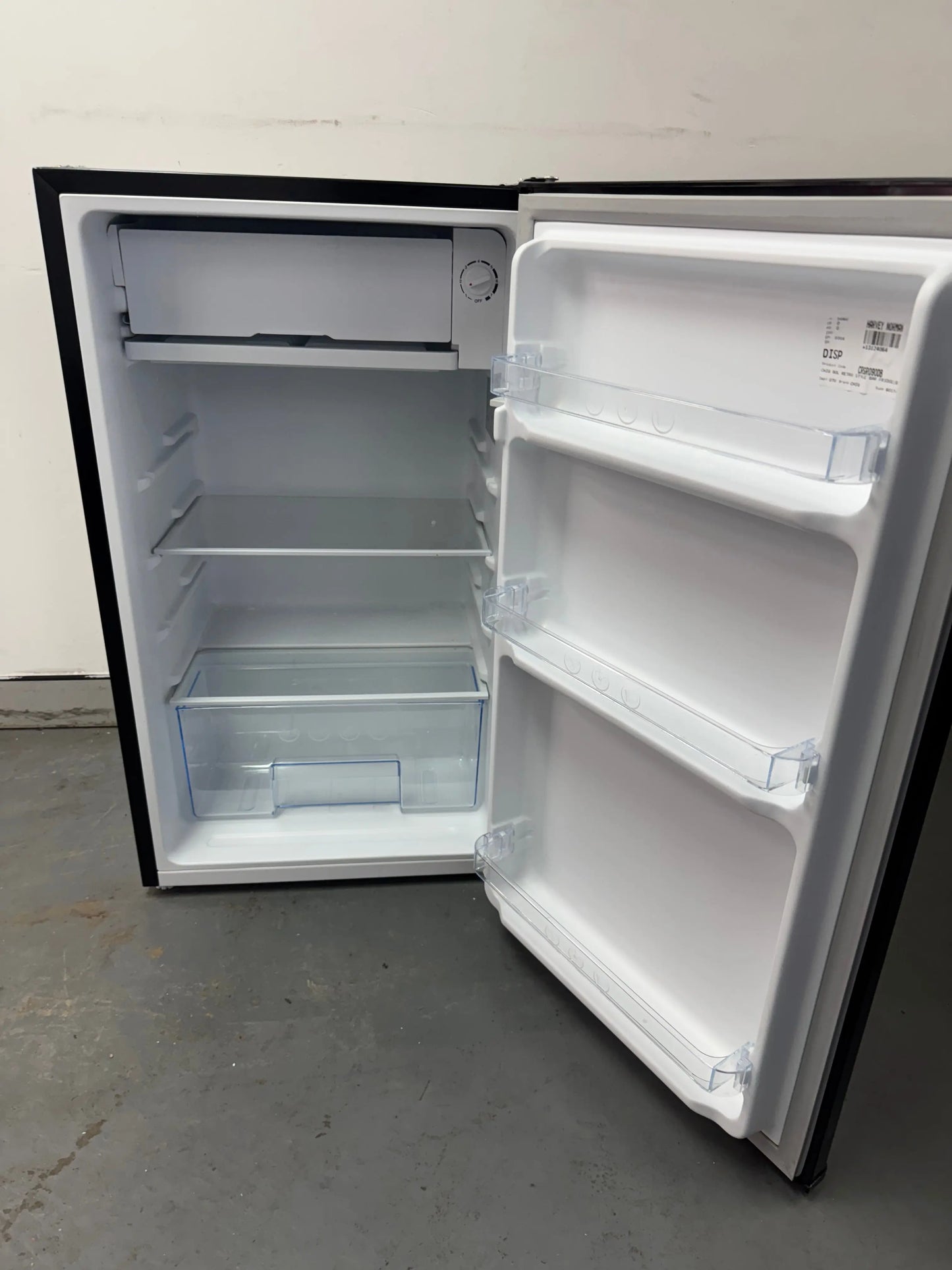 Refurbished CHIQ 90L Bar Fridge | SYDNEY