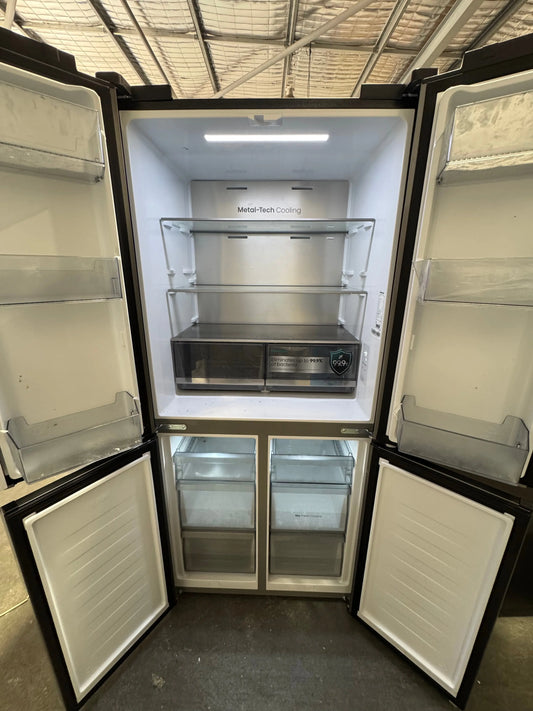 Refurbished Hisense 483 litres fridge freezer | PERTH