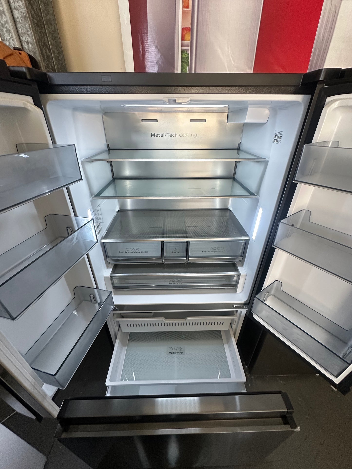 Refurbished Hisense 634L fridge freezer | BRISBANE