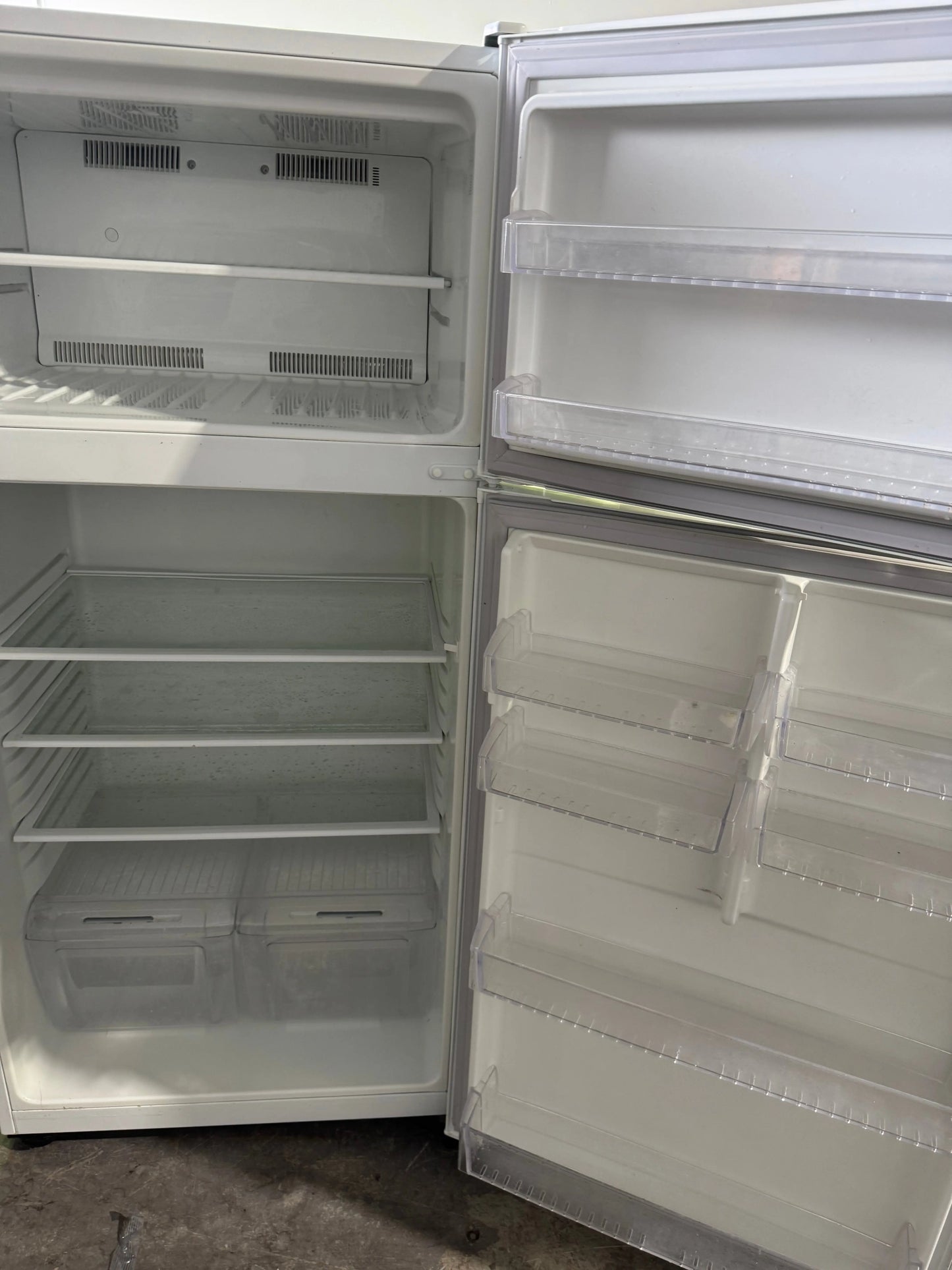 Refurbished Kelvinator 520 litres fridge freezer | Lucky white goods