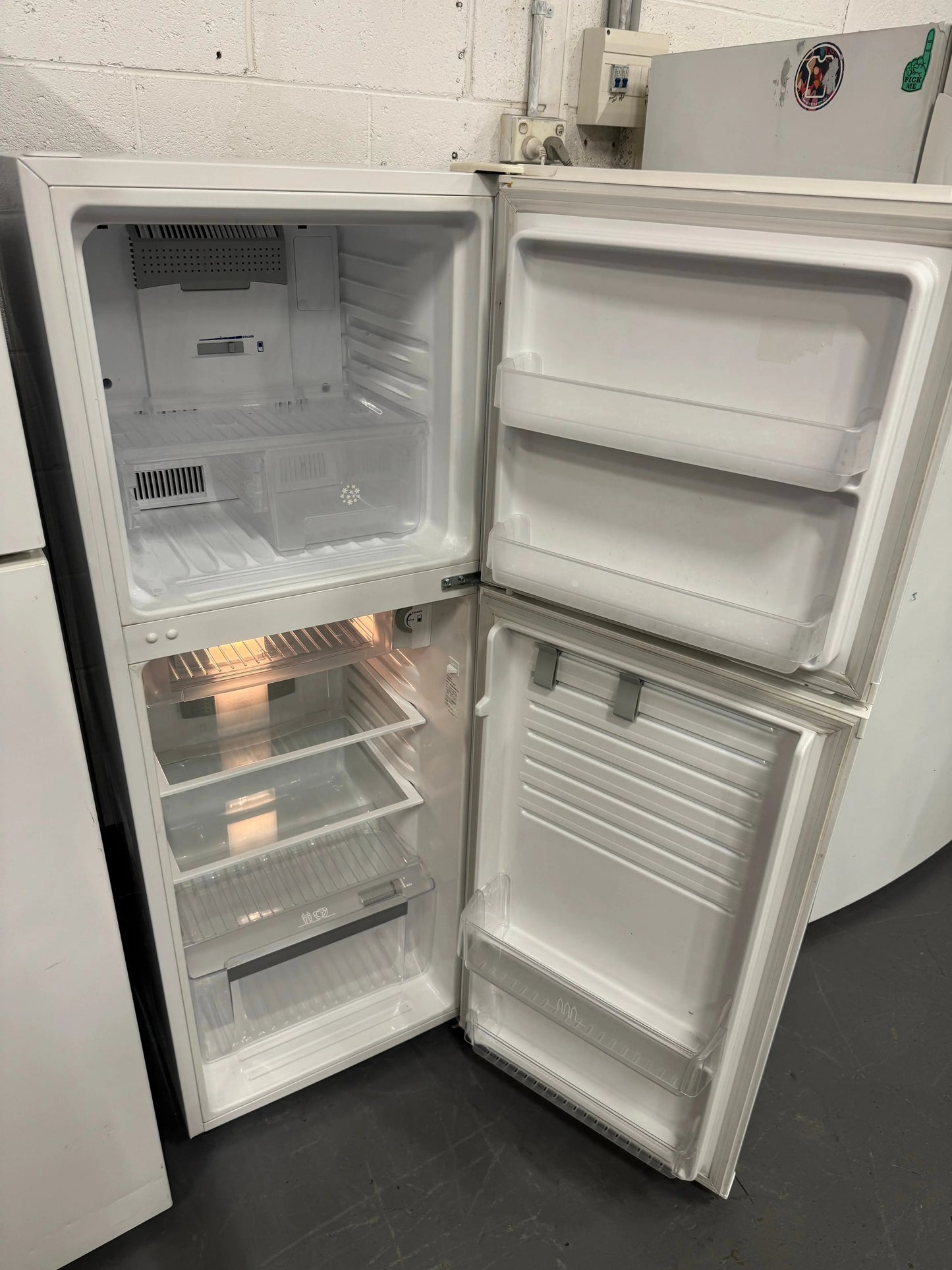 Refurbished Westinghouse 224 ltr fridge freezer | SYDNEY