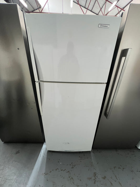 Refurbished Westinghouse 420 Litres Fridge Freezer | ADELAIDE