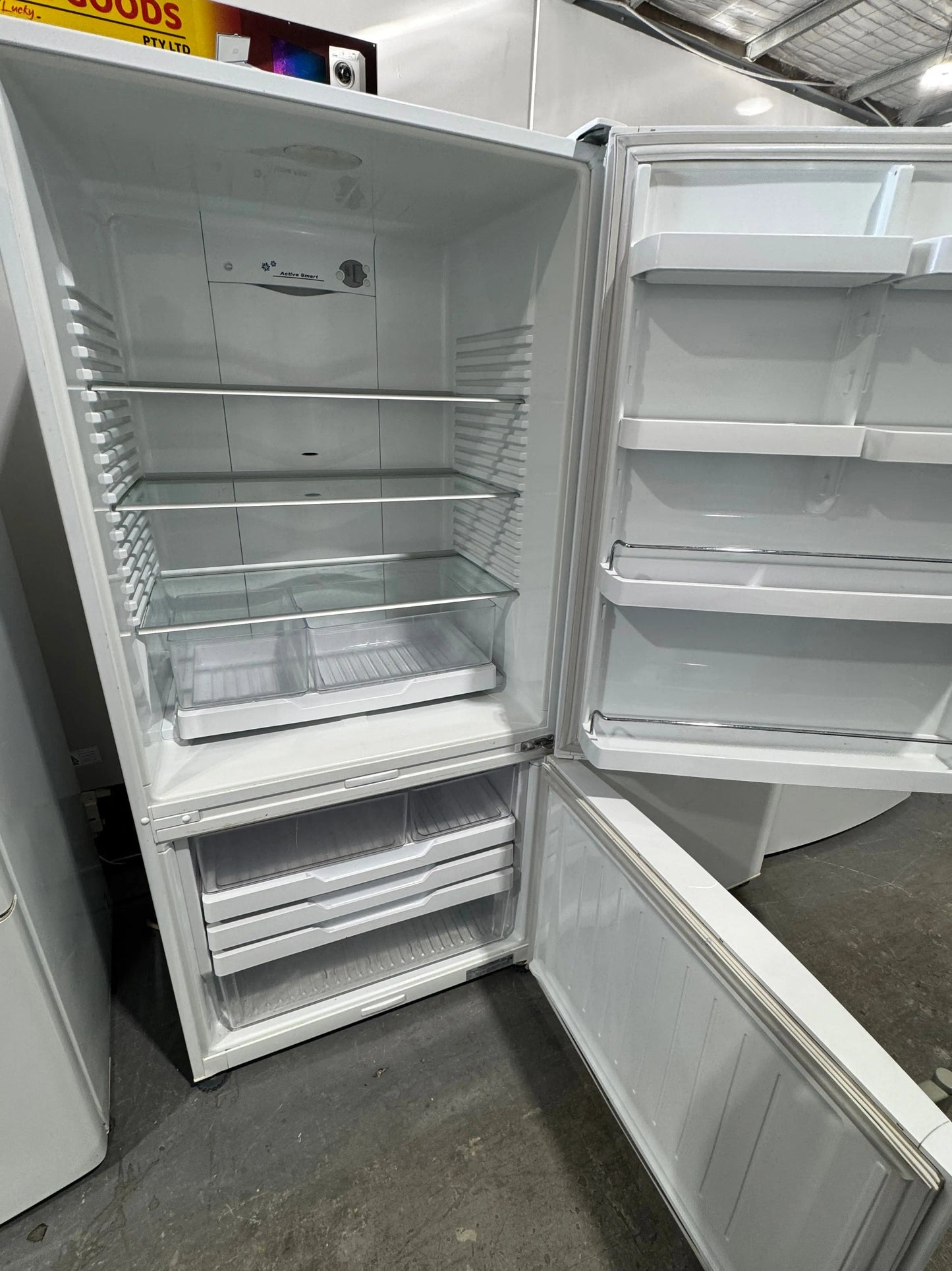 Refurbished fisher and Paykel 519 litres fridge freezer | PERTH