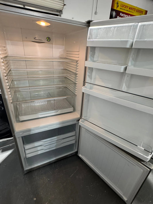 Refurbished fisher and Paykel 519 litres fridge freezer | PERTH