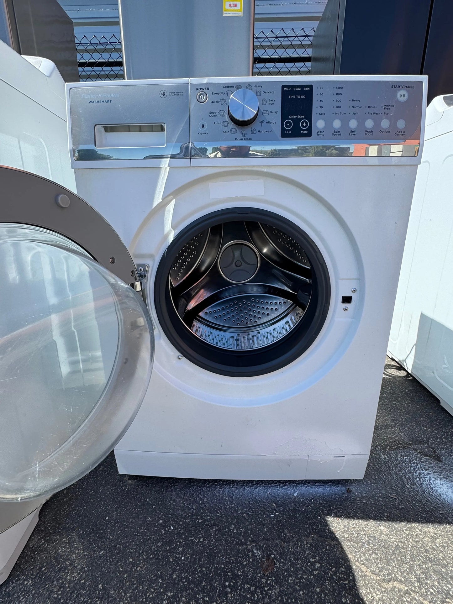 Refurbished fisher and Paykel 7.5kg washing machine | PERTH