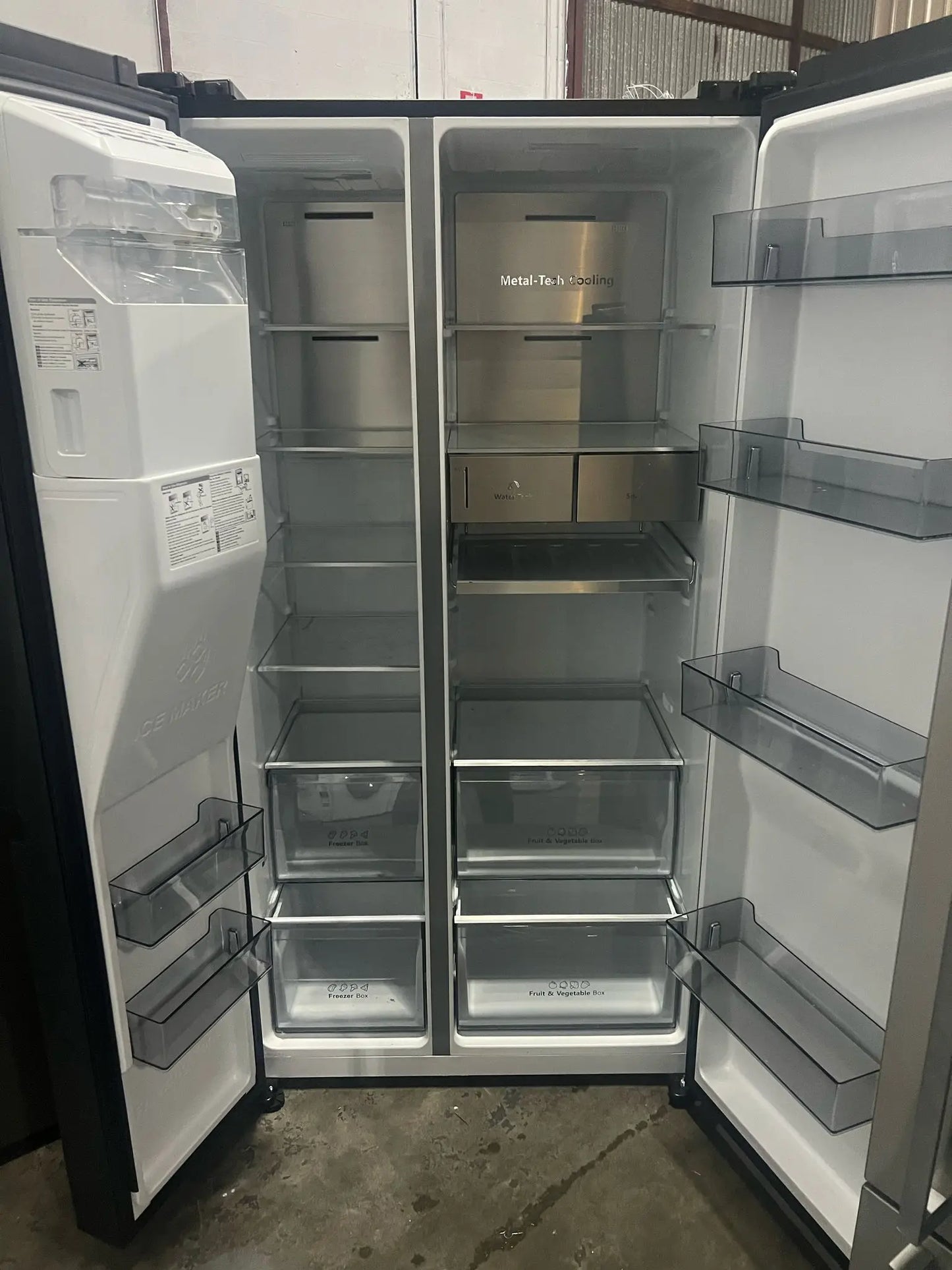 refurbished Hisense 632 Liters Fridge Freezer | Lucky white goods