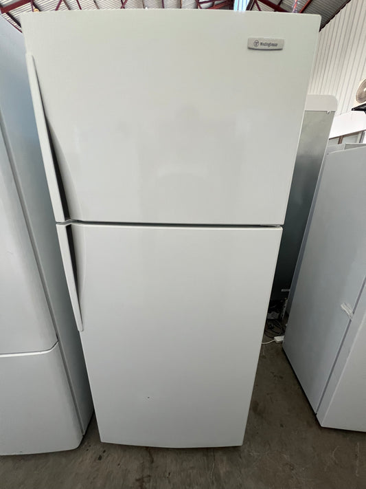 Refurbished Westinghouse 420 litres fridge freezer | ADELAIDE