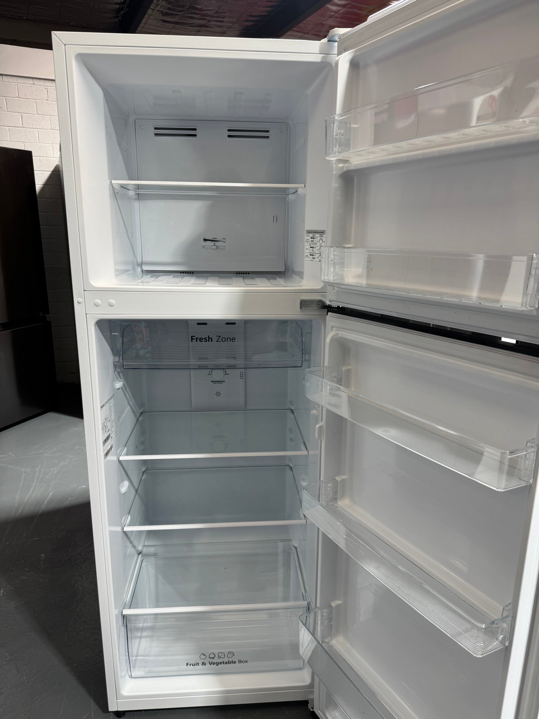 Refurbished Hisense 326L Top Mount Refrigerator White HRTF325 | SYDNEY