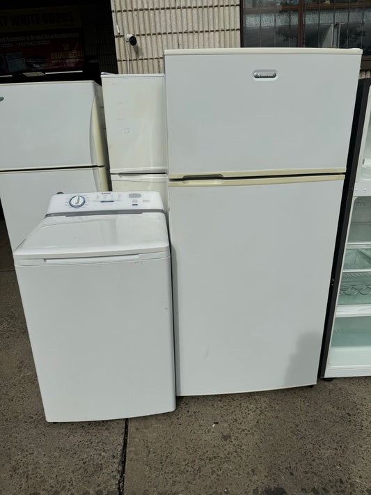 Simpson 520 litres fridge freezer and 9.5 kgs washing machine | SYDNEY