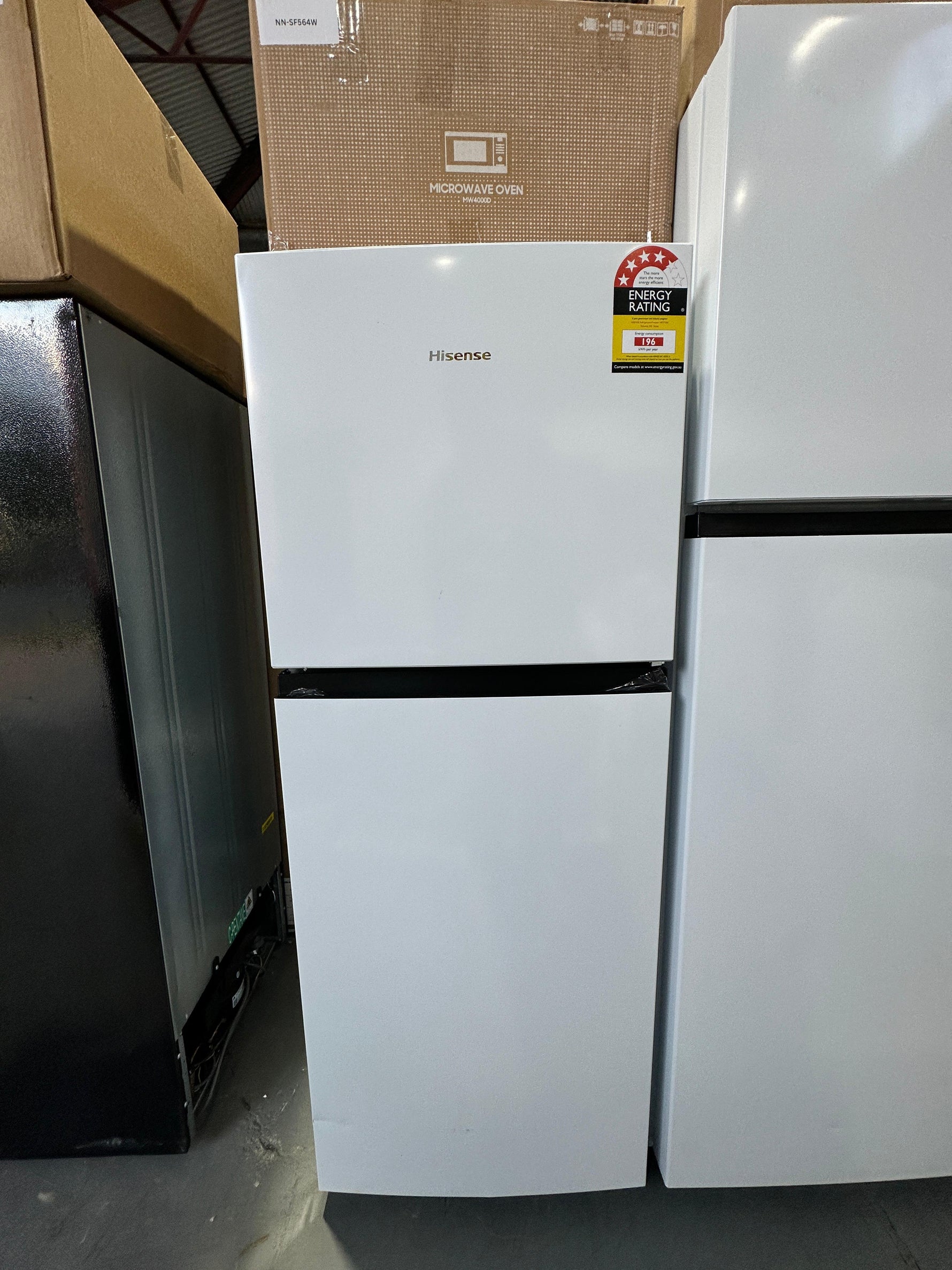 Hisense 205L Top Mount Fridge Freezer – Factory Seconds