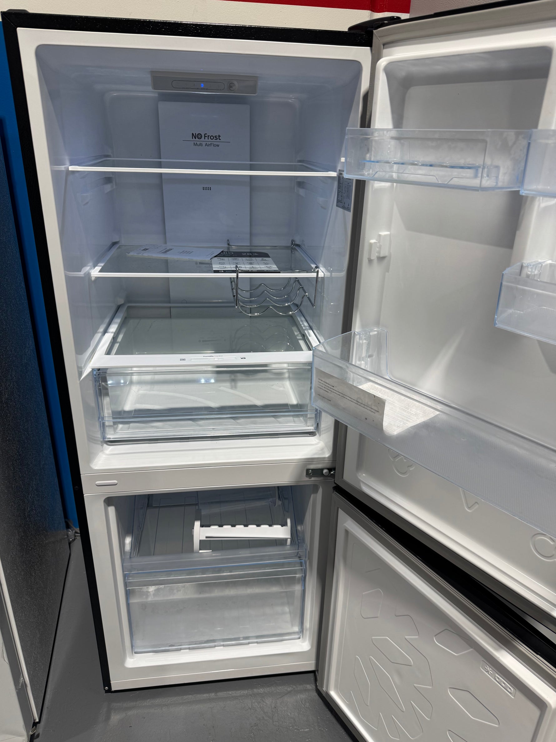Refurbished Chiq 283 litres fridge freezer