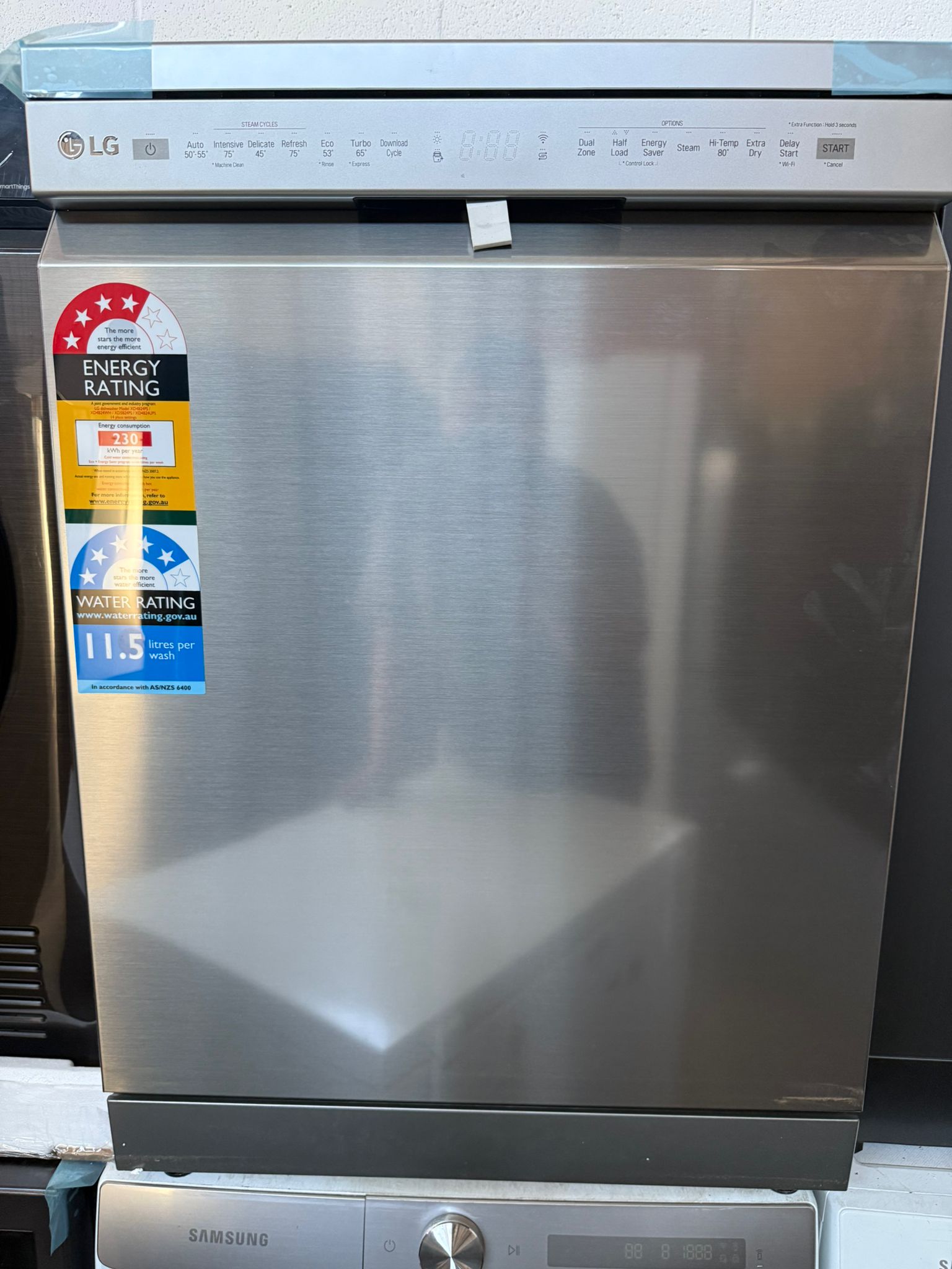 Factory Second LG Platinum Steel True Steam Dishwasher | ADELAIDE