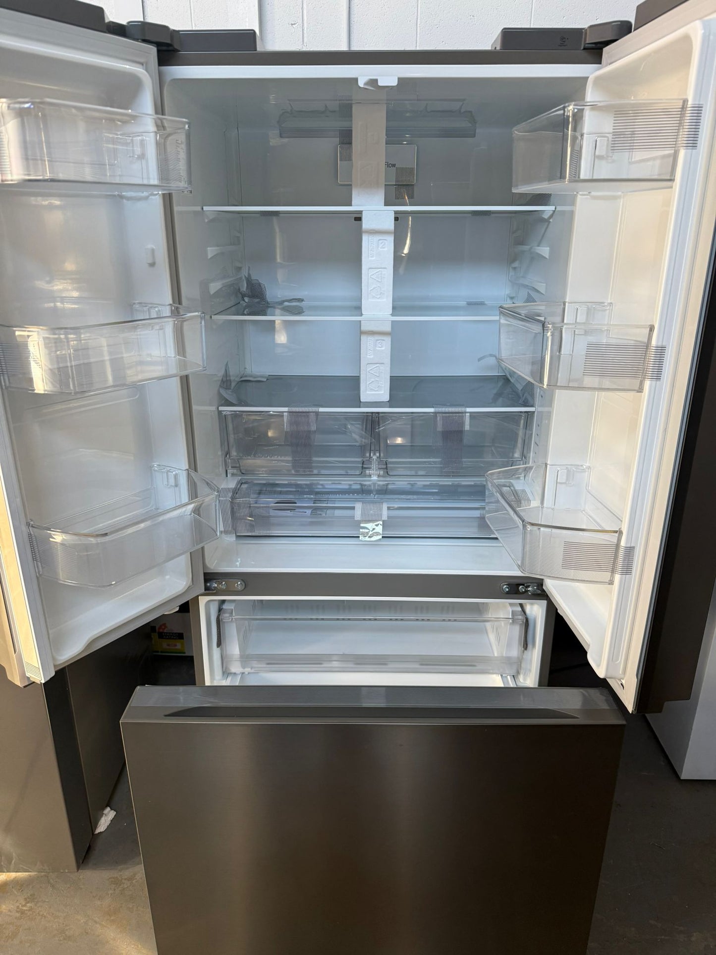 Factory Second LG 589 L French Door Fridge Freezer (GF-B589PLE) | ADELAIDE