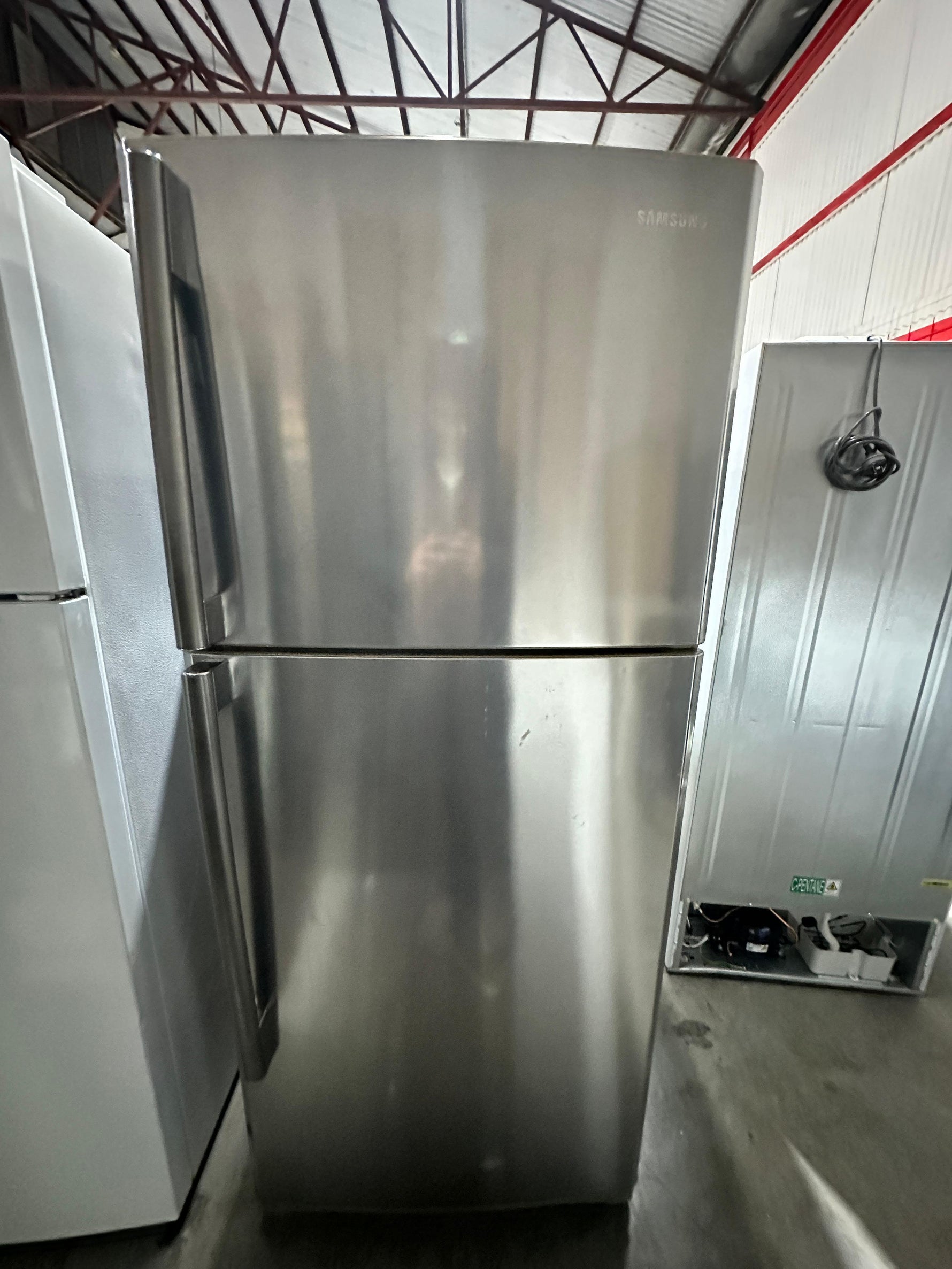 Samsung 431L Top Mount Fridge Freezer – Refurbished