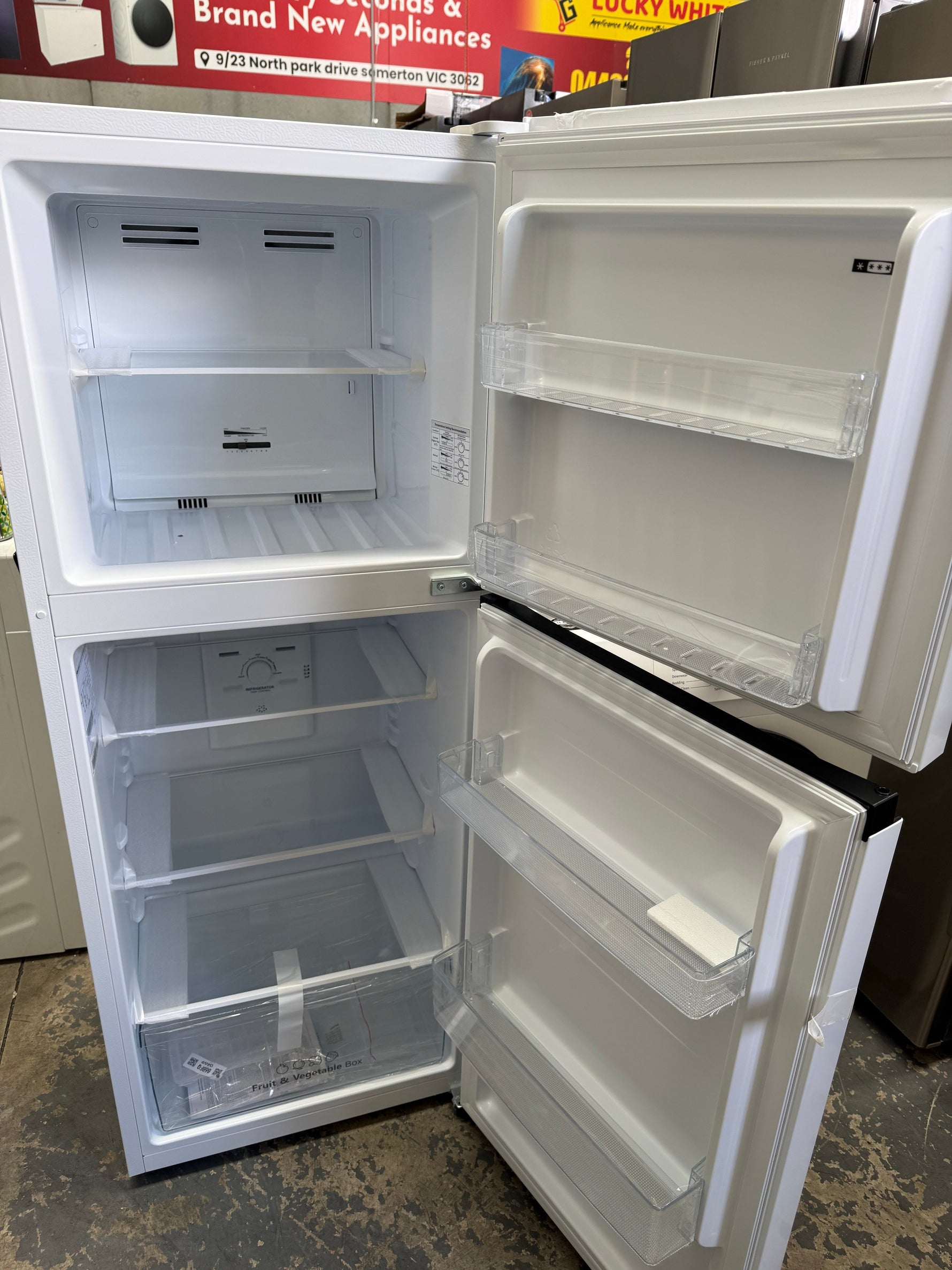 Hisense 206L Fridge + Hisense 10kg Washing Machine Bundle | MELBOURNE