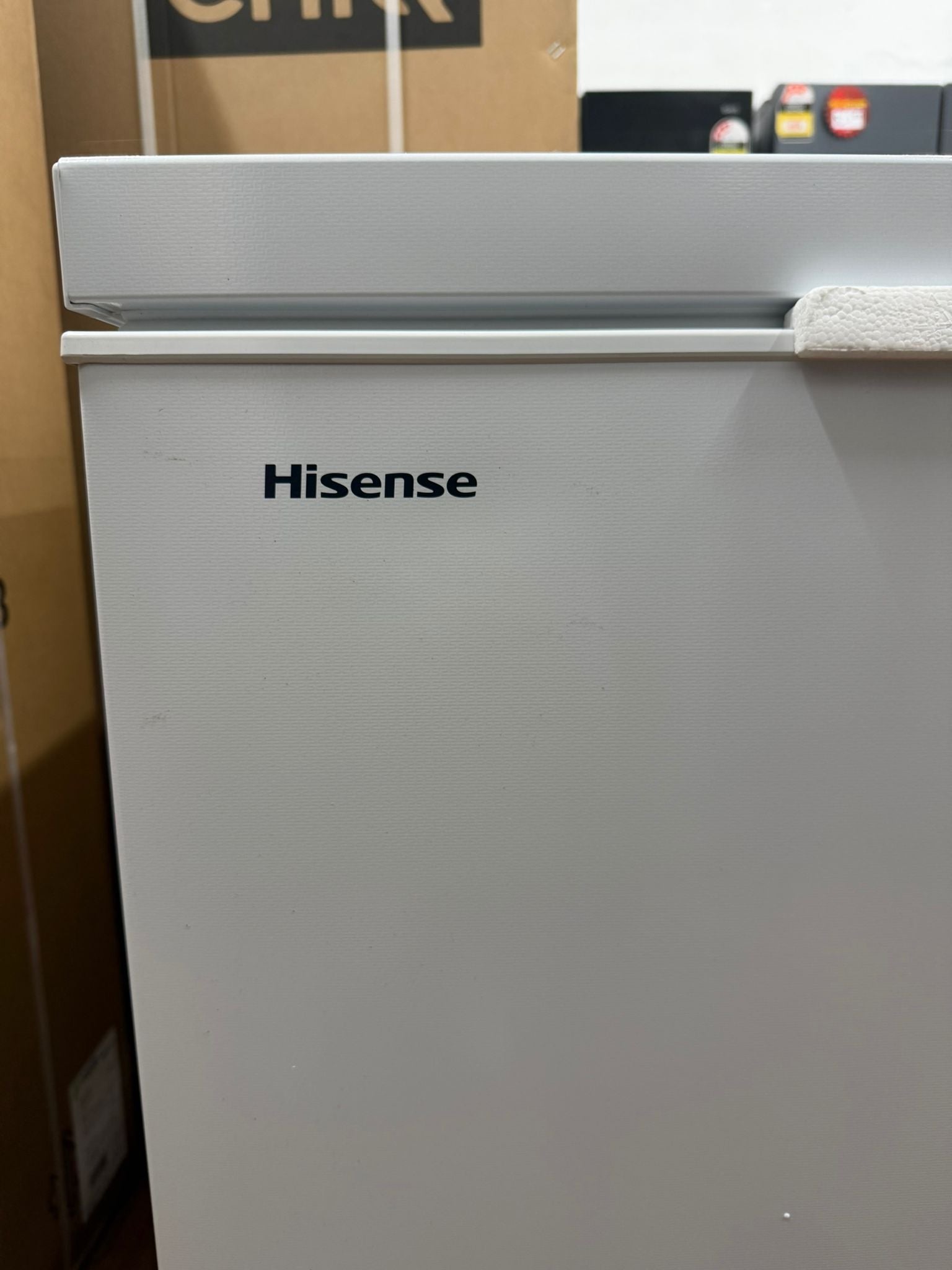 Hisense 300L Hybrid Chest Freezer – Factory Seconds | RESERVOIR
