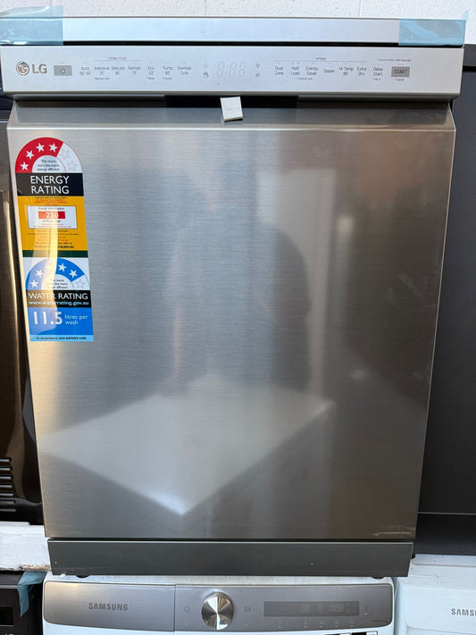 Factory Second LG Platinum Steel True Steam Dishwasher | ADELAIDE