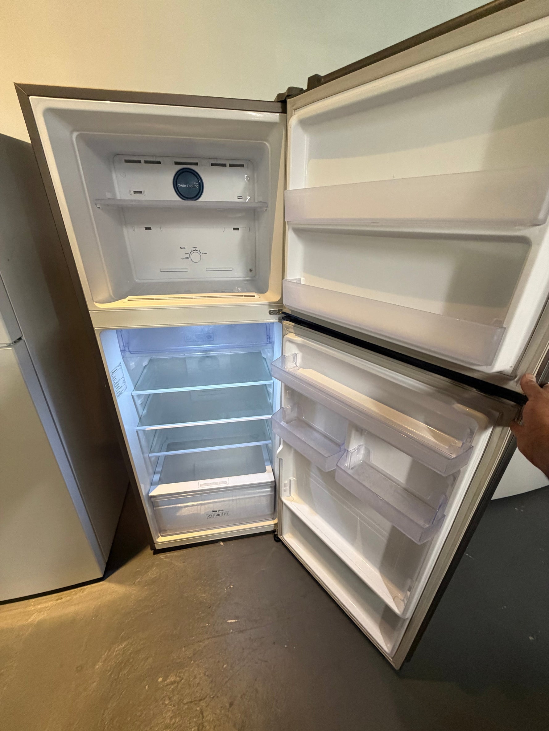 Refurbished Samsung 420 ltr Top mount fridge freezer | ALEXANDRIA