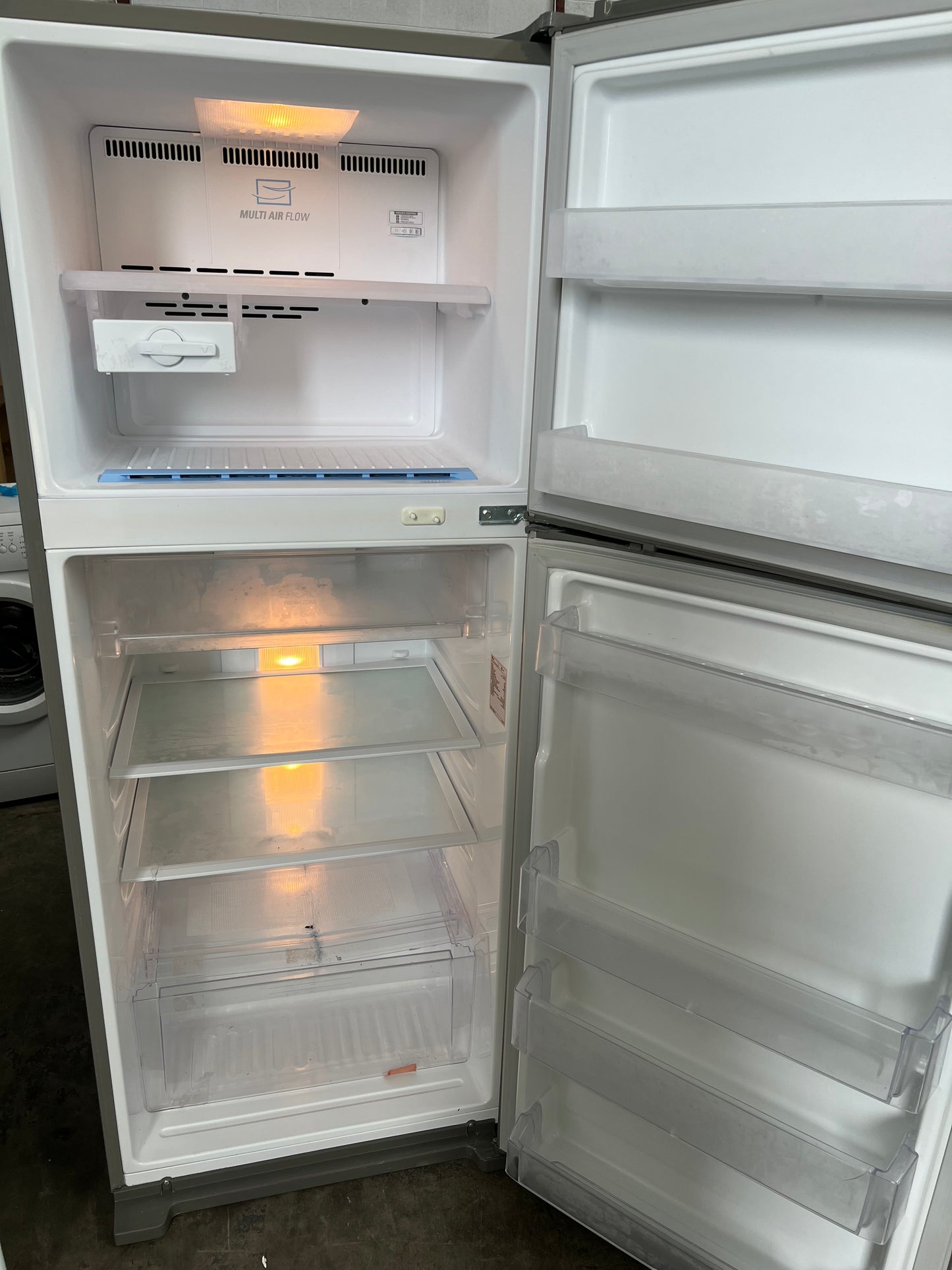 Refurbished LG 422 litres fridge freezer | ADELAIDE