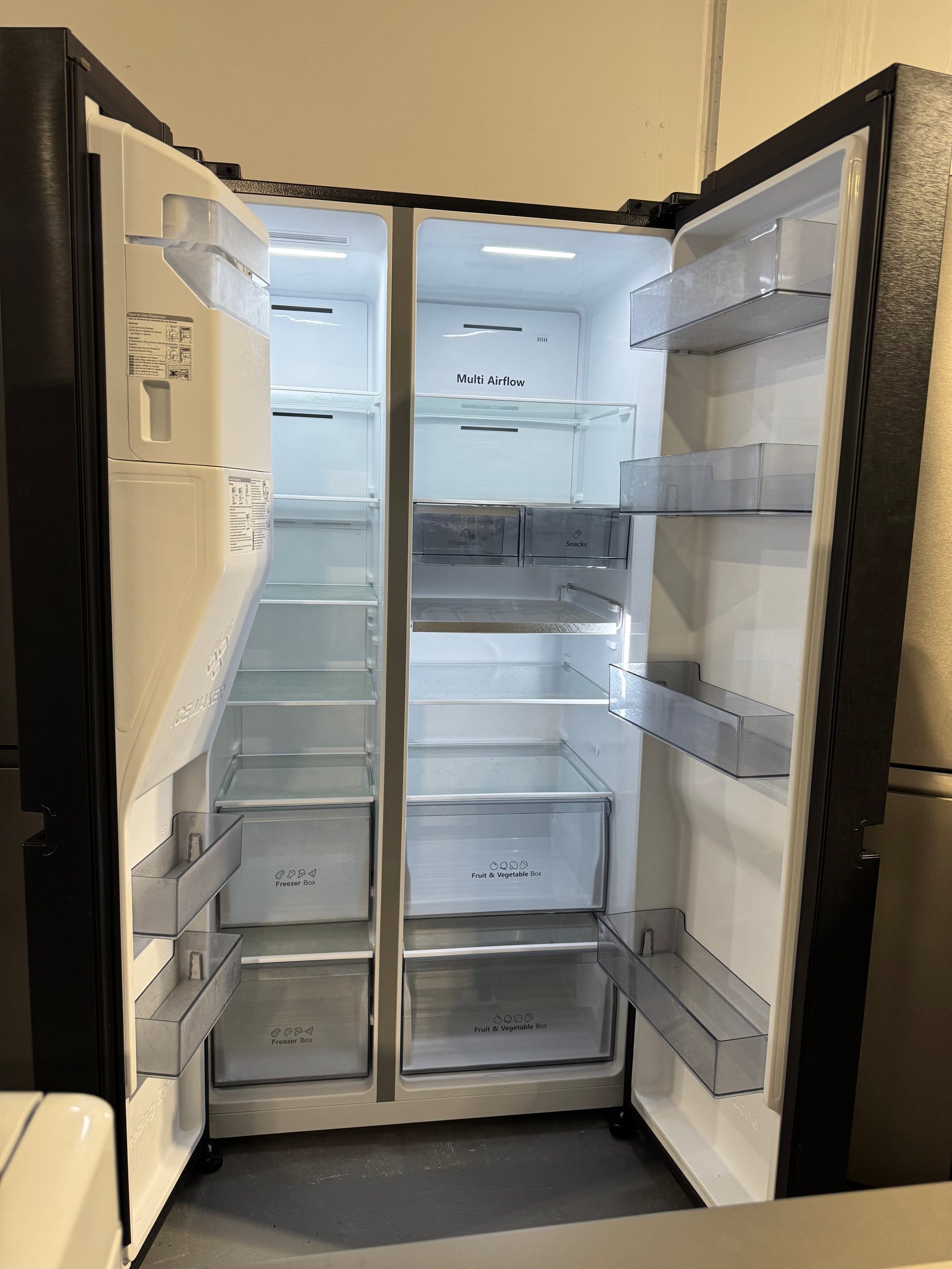 Refurbished Hisense 632 litres fridge freezer