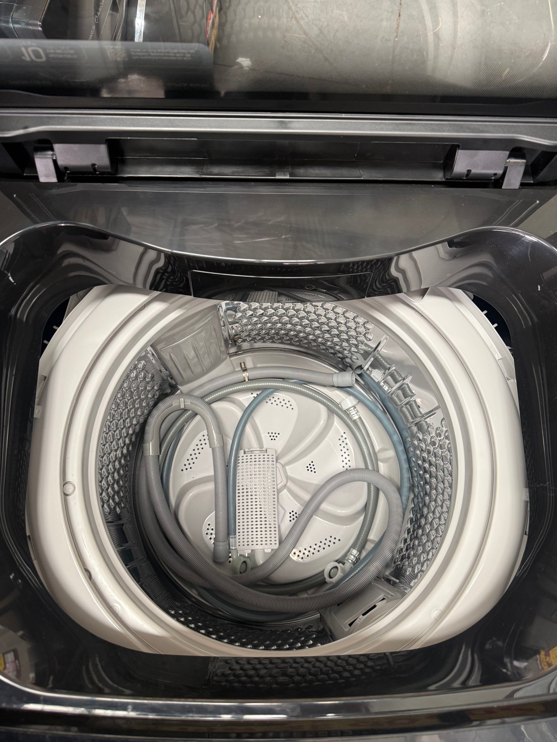 ChiQ 220L Fridge + LG 7.5kg Top Load Washing Machine Bundle | MELBOURNE