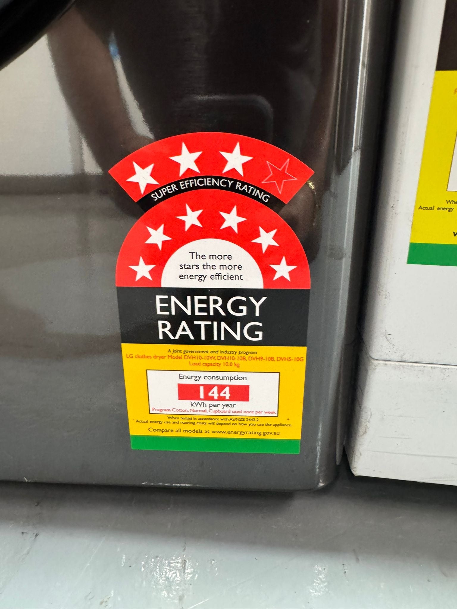 Factory second 10kg Series 10 Heat Pump Dryer - 9 Star