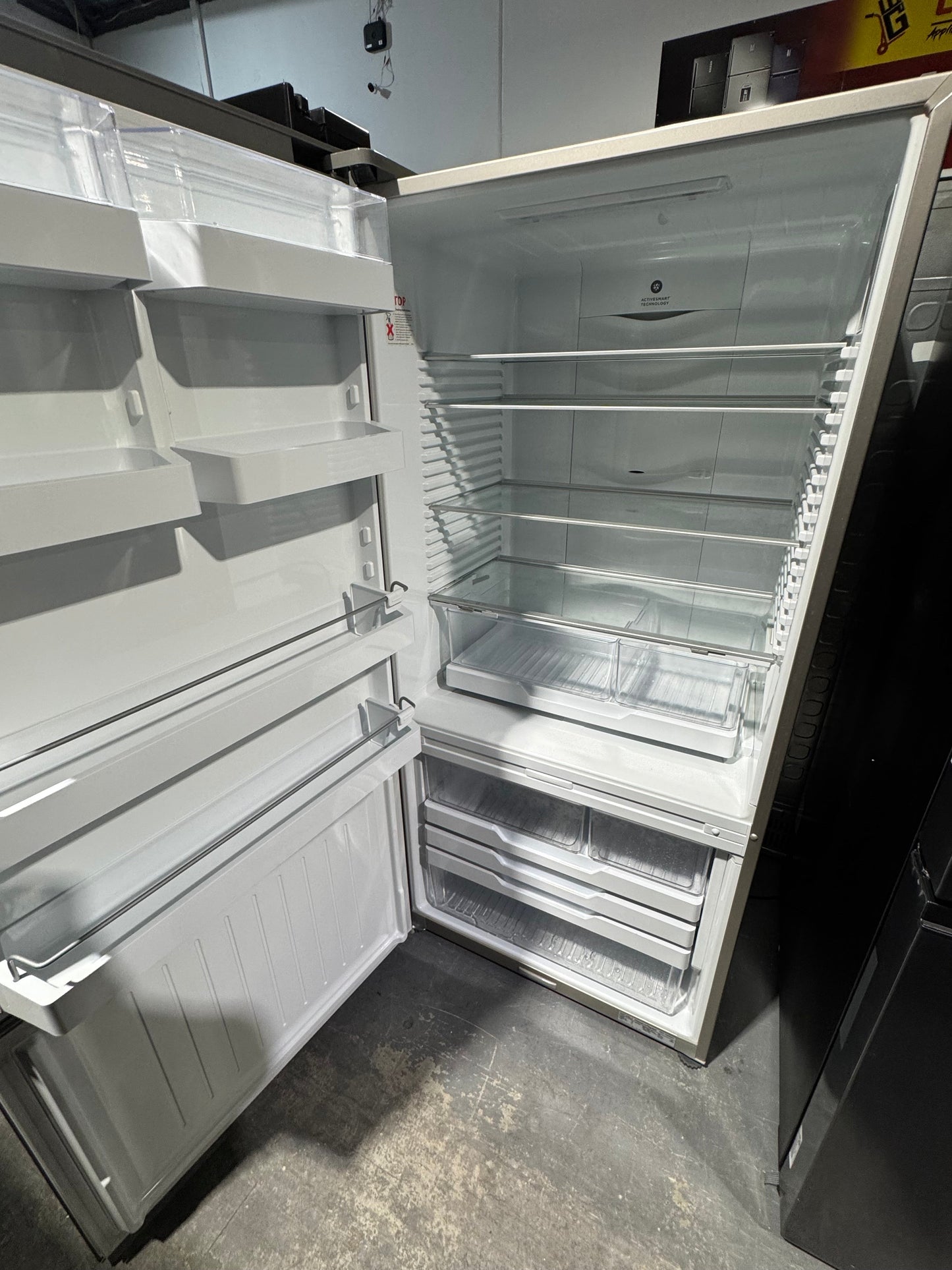 Refurbished fisher and Paykel 519 litres fridge freezer | PERTH