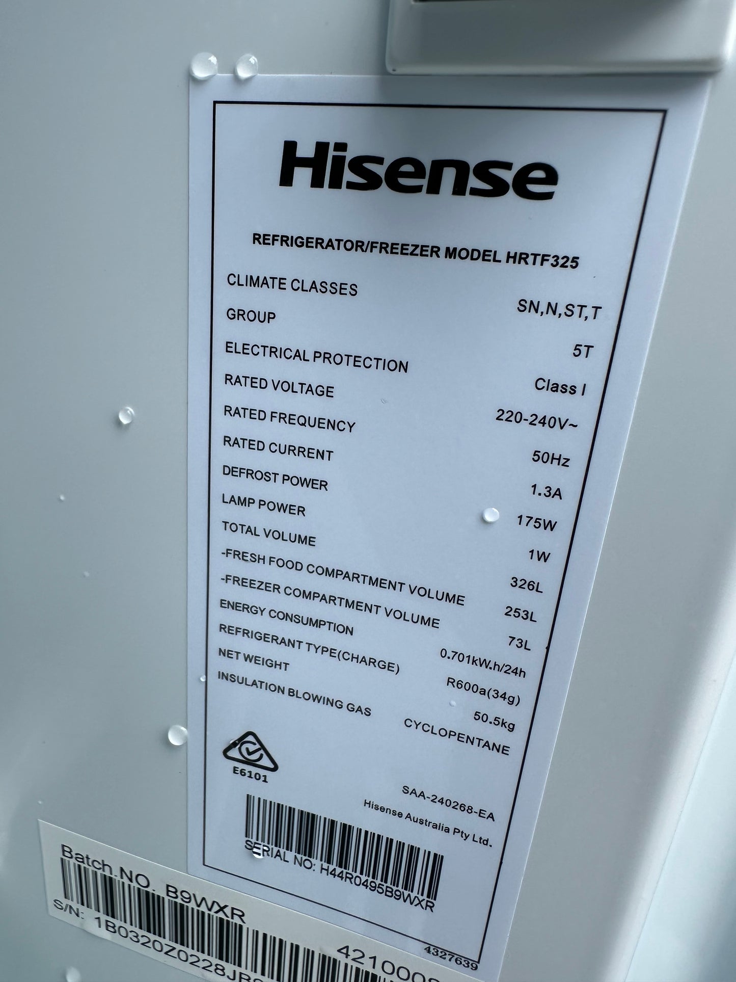 Refurbished Hisense 326 litres fridge freezer | BRISBANE