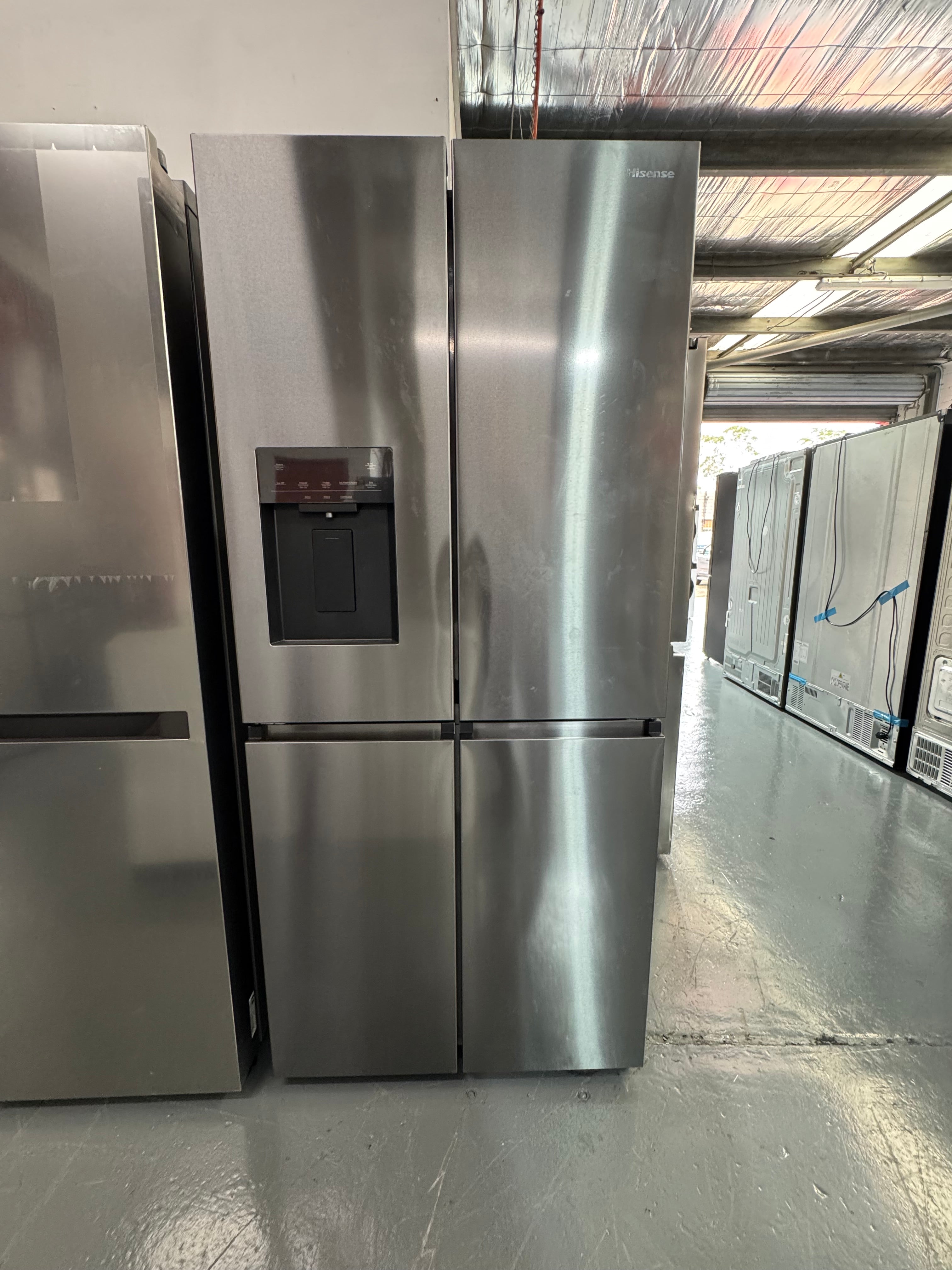 Hisense 483L French Door Fridge Black Steel with Non-Plumbed Ice and Water Dispenser HRCD483TBW