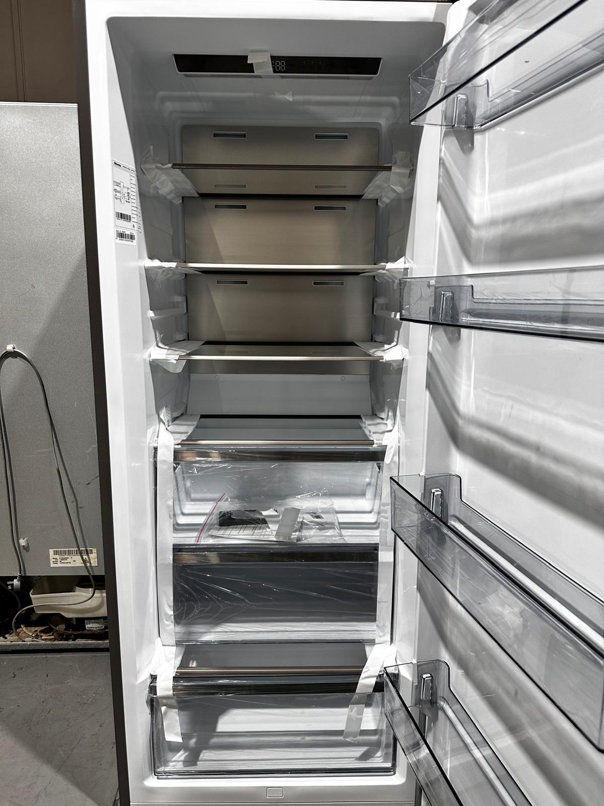 Hisense 384L Vertical Hybrid Fridge Freezer HRVF384S – Factory Seconds | ADELAIDE