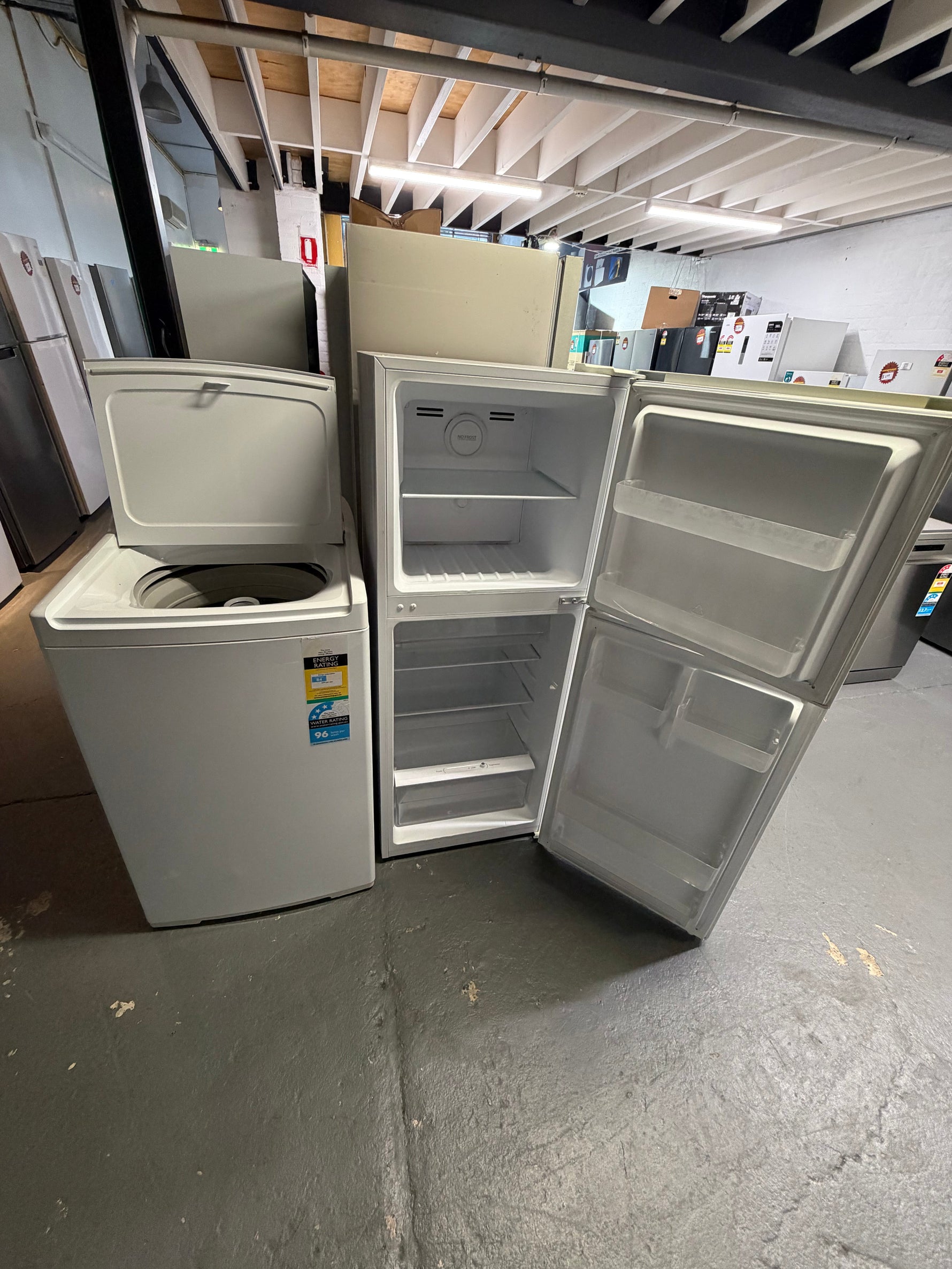 Refurbished Combo Haier 220 ltr top mount fridge freezer & Fisher and Paykel 8 kg Top loader washer | ALEXANDRIA