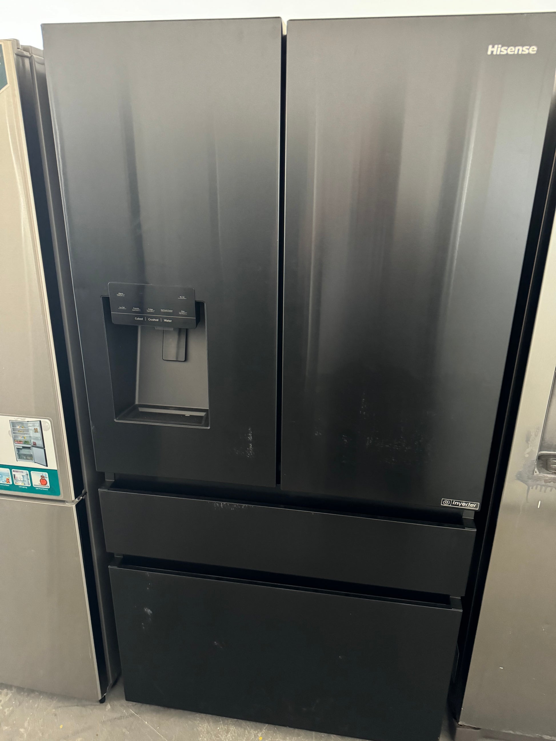 Refurbished Hisense 560 Litres Fridge Freezer | PERTH