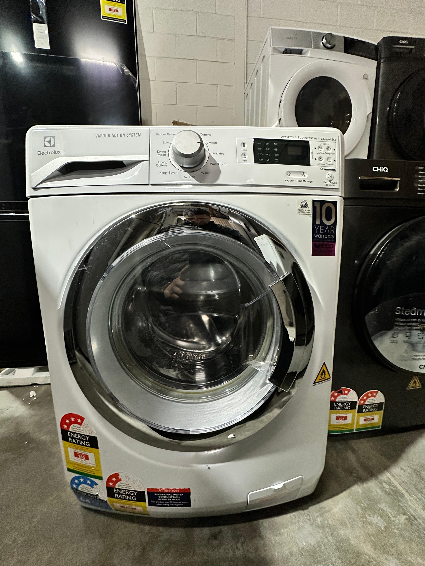 Electrolux 7.5kg Front Load Washer – Refurbished
