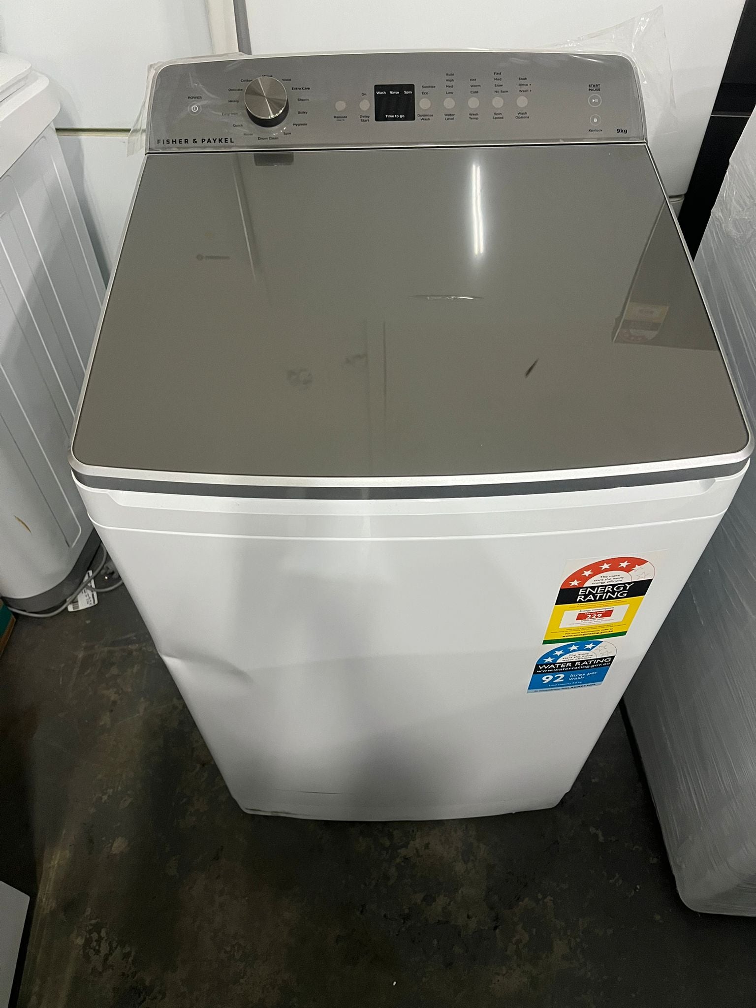 Factory Seconds Fisher&Paykel  9 kg Series 5 Top Load Washer with UV Sanitise – WL9058G1