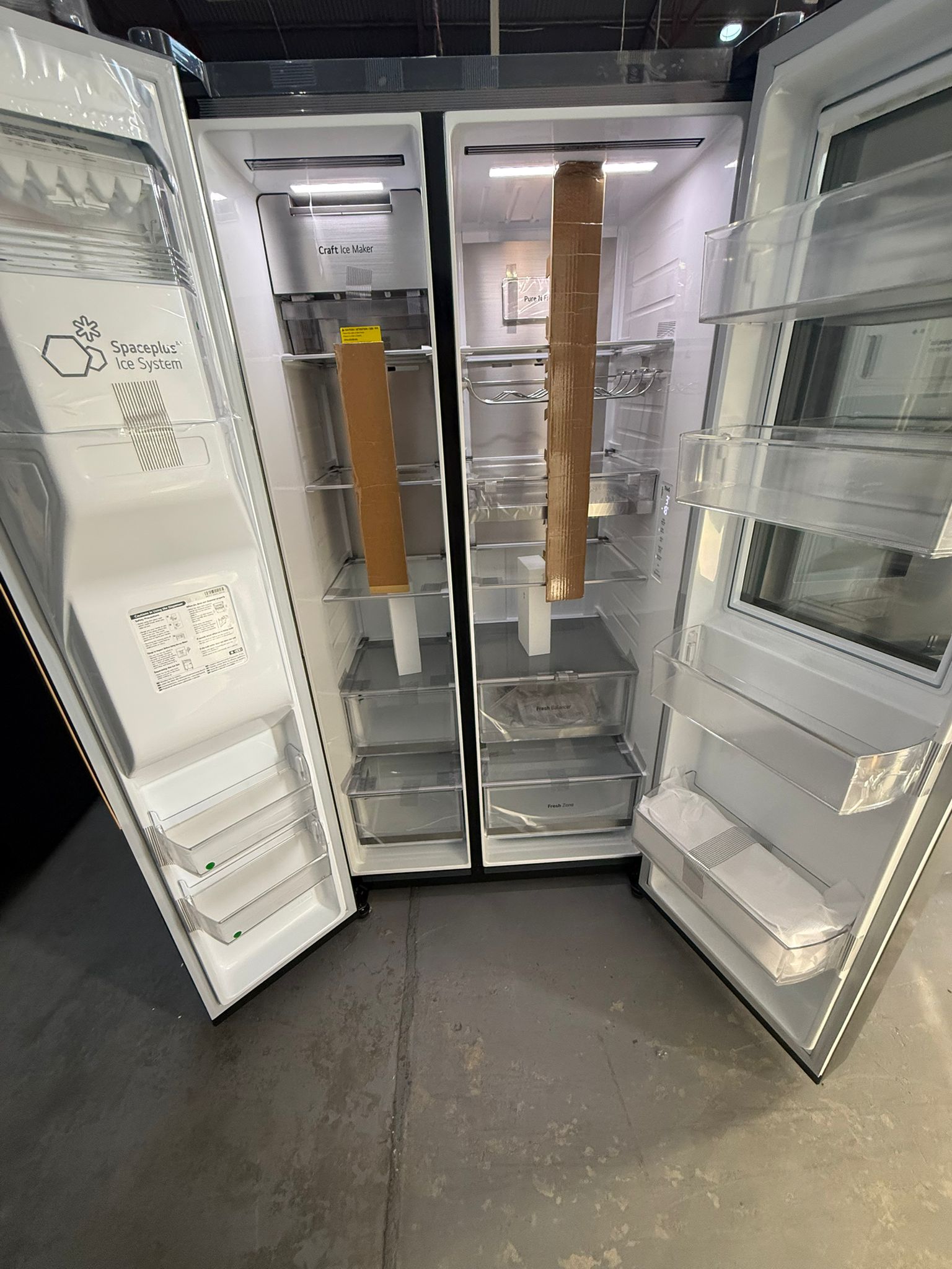 Factory Second LG 635 L InstaView Side by Side Refrigerator (GS-V600MBLC) | ADELAIDE