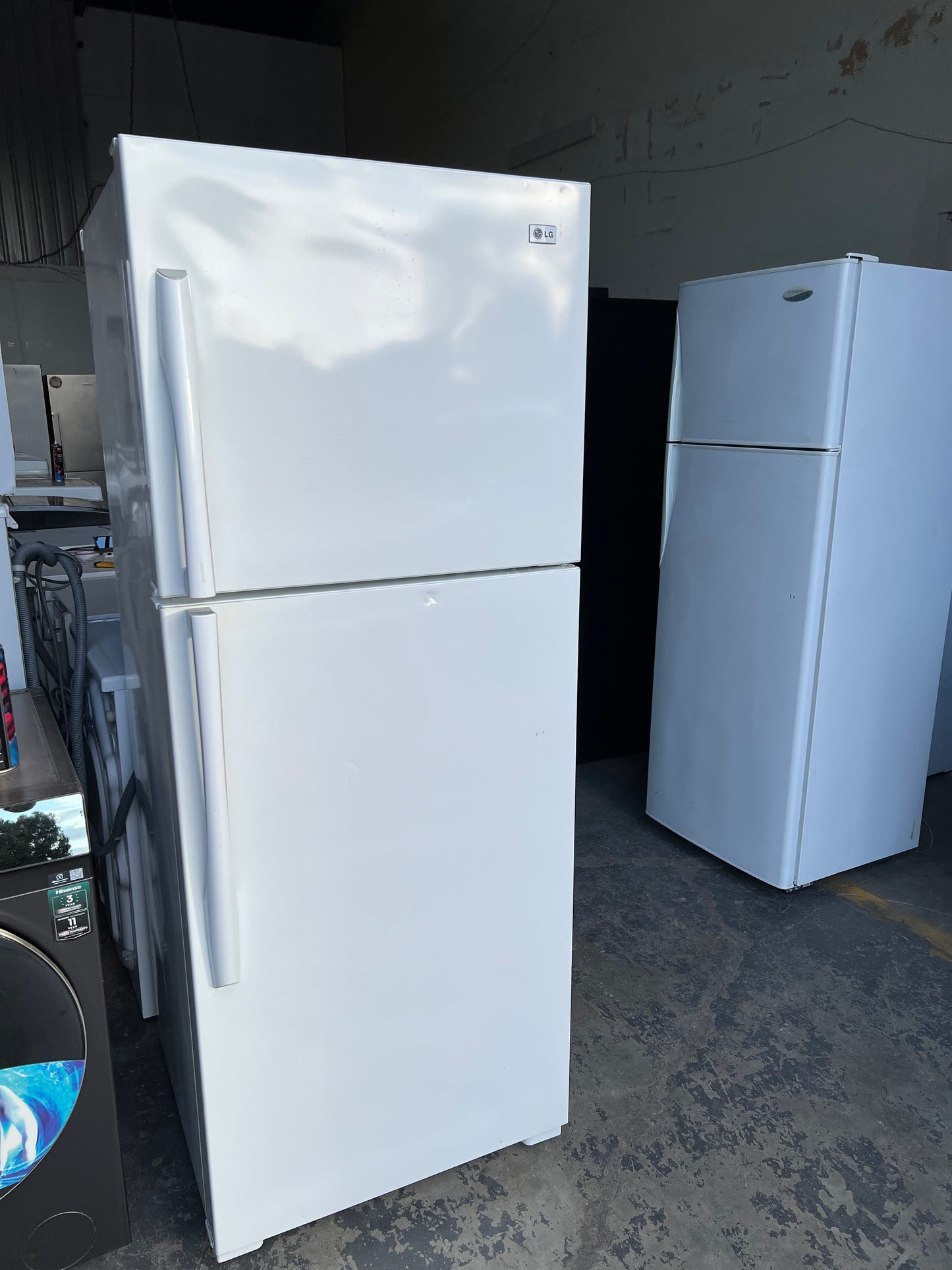 Refurbished LG 422L Fridge Freezer | ADELAIDE