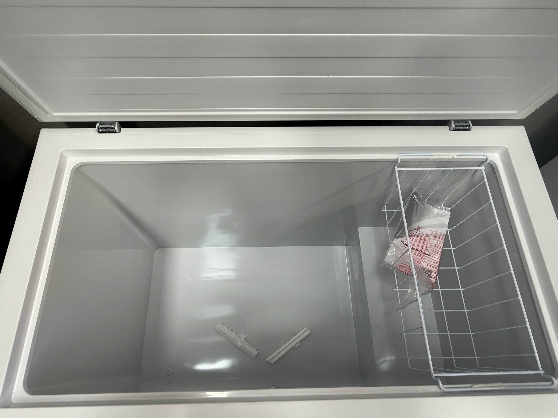 Hisense 301L Bottom Mount Fridge – Factory Seconds | HRCF301