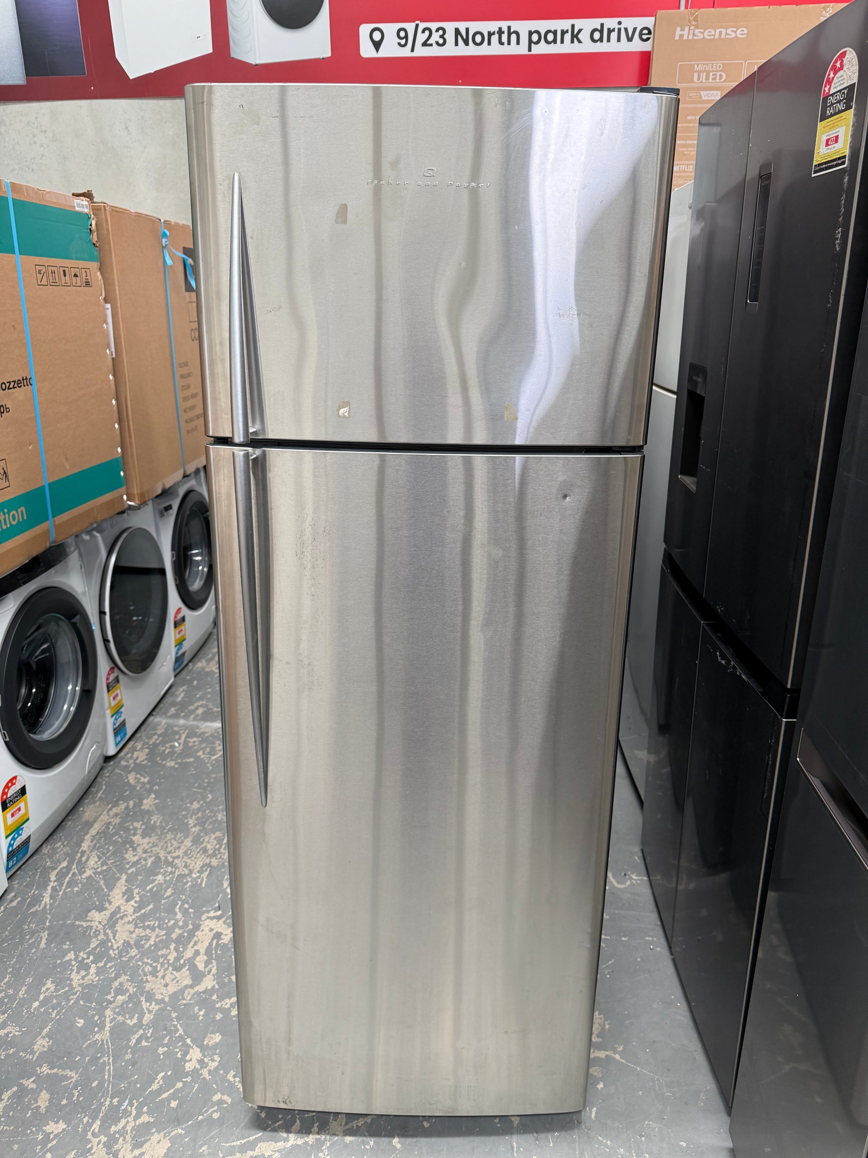 Fisher & Paykel 411L Top Mount Fridge – Refurbished | E411T